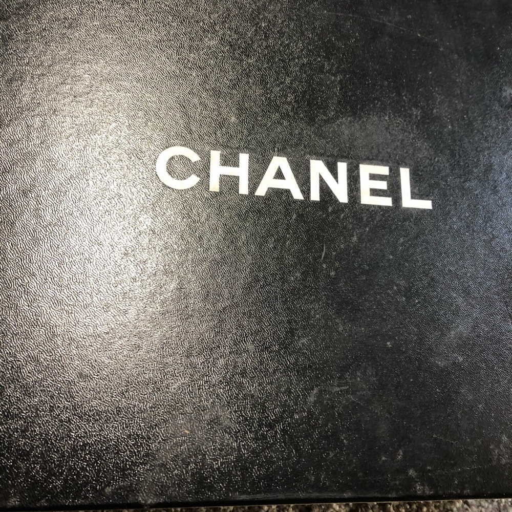 Chanel size 6.5
